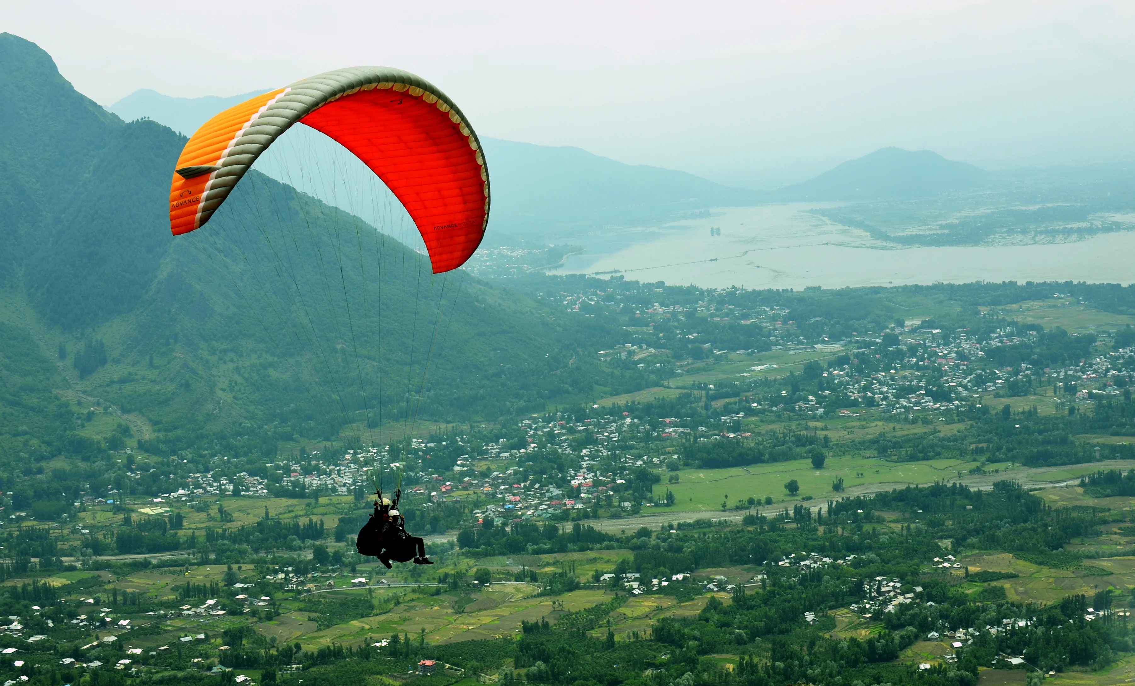 Paragliding in Kashmir